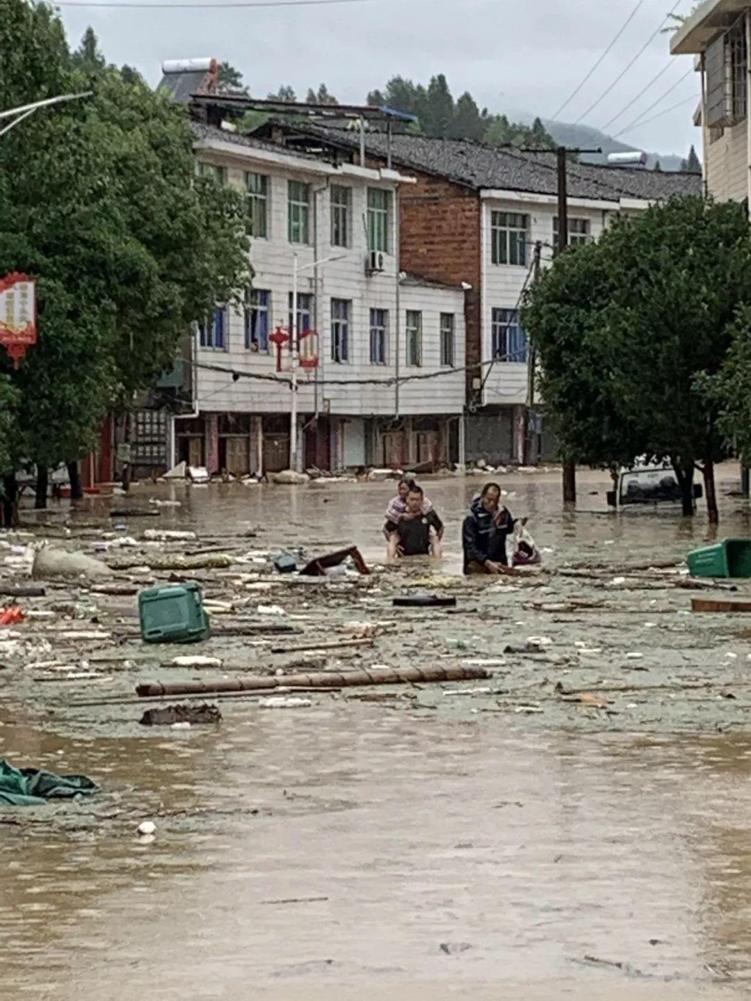 江西洪水挑战及应对策略